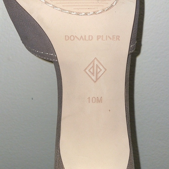 Donald Pliner Kittie Heeled Sandals Size 10 - Picture 9 of 12